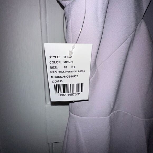 Threads | NWT Cap Sleeve Open Back Trumpet Gown w/ Front Slit Size 18 - Picture 4 of 11